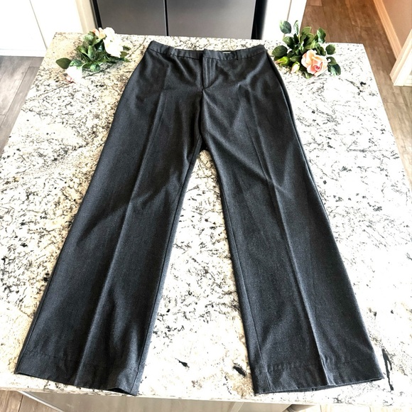 Old Navy High Rise Slim Flare Gray Pants Women’s Size 14 /31” Inseam - Picture 5 of 12